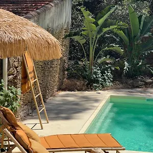  Hébergement de vacances L'amarantine
